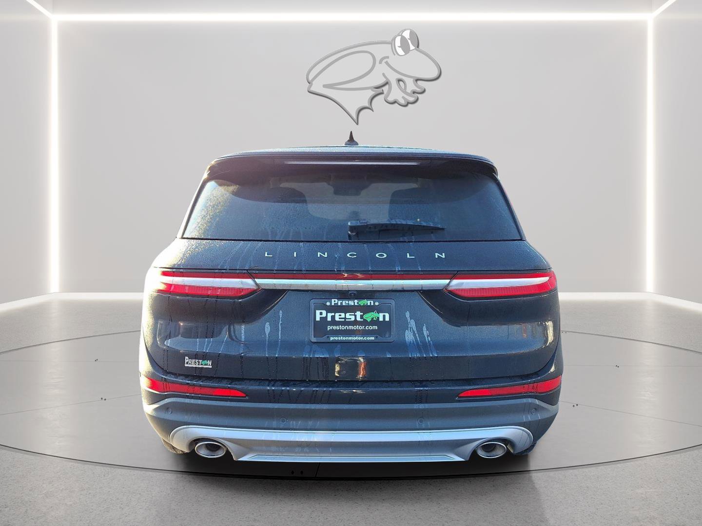 Used 2024 Lincoln Corsair AWD w/ Equipment Group 101A image 4