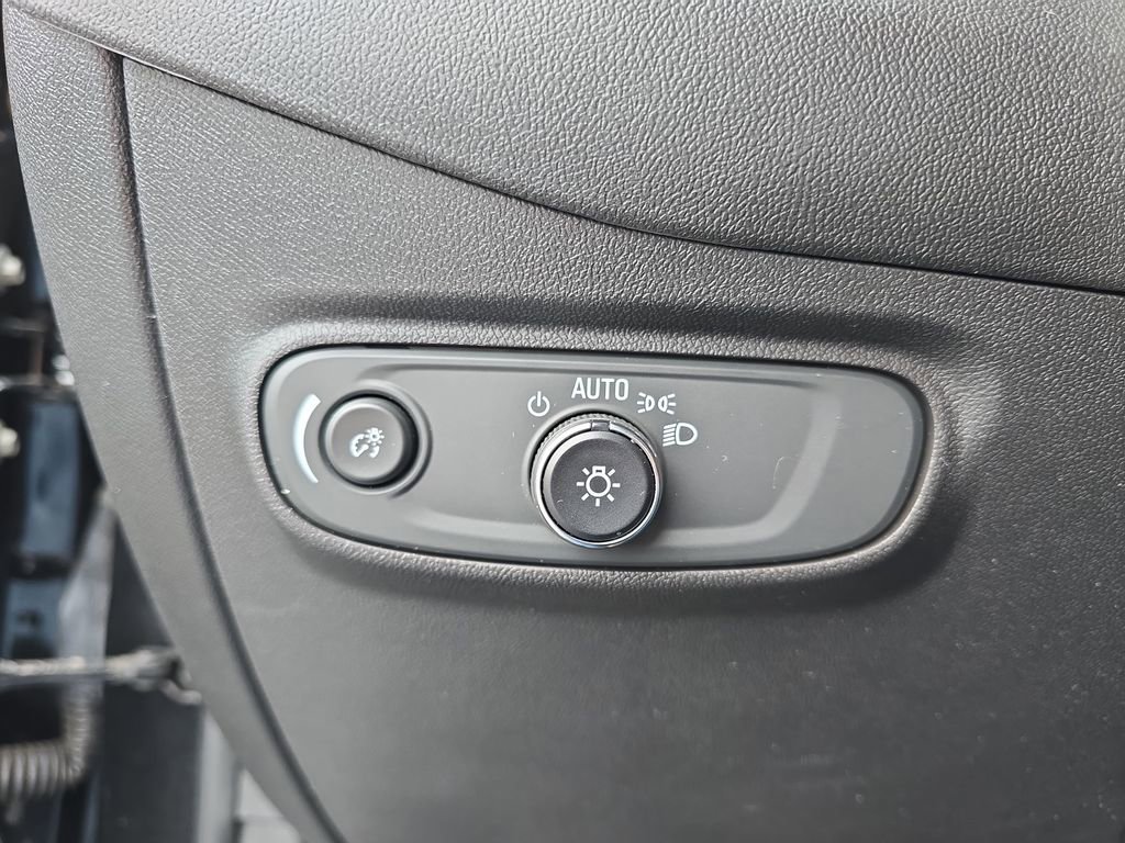 Certified 2023 Chevrolet Equinox RS AWD/4WD image 28