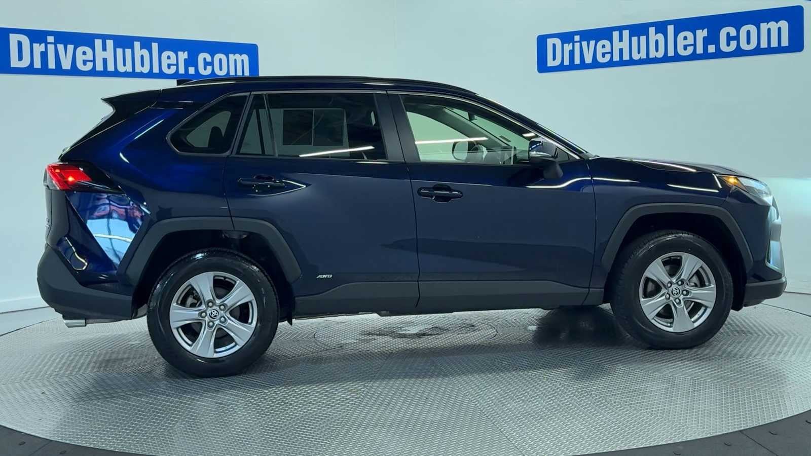 Used 2024 Toyota RAV4 XLE w/ Convenience Package AWD/4WD image 9