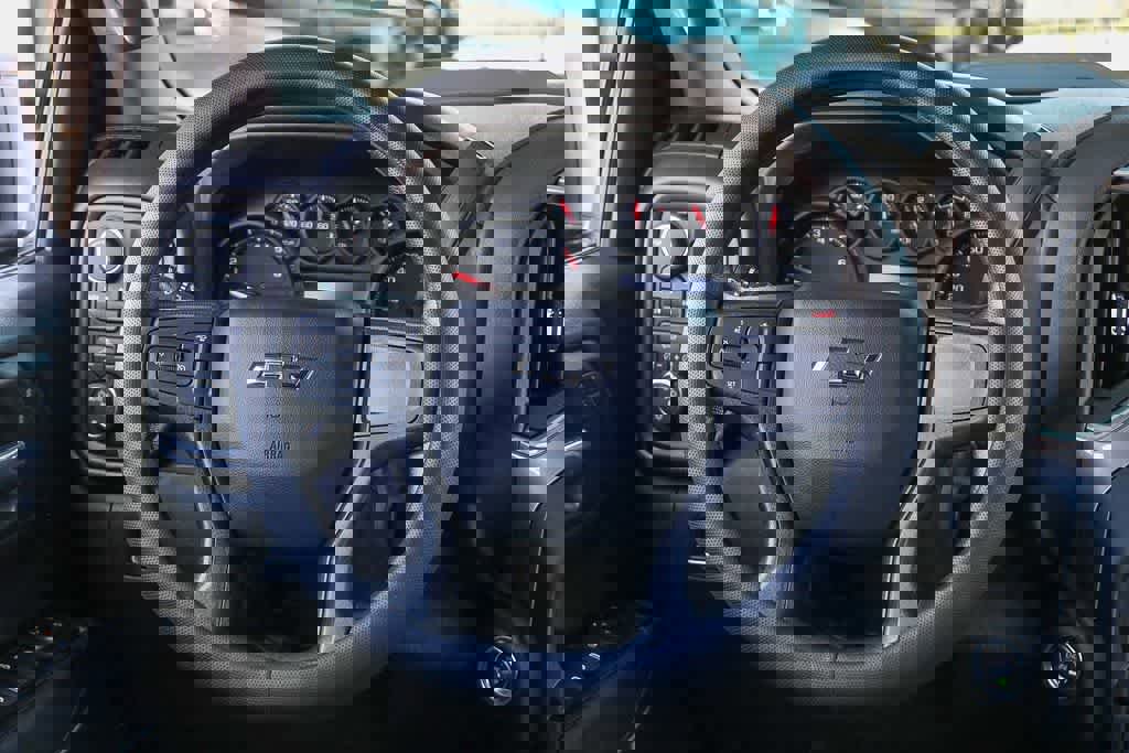 Used 2025 Chevrolet Silverado 1500 Custom Trail Boss w/ Dark Appearance Package image 16