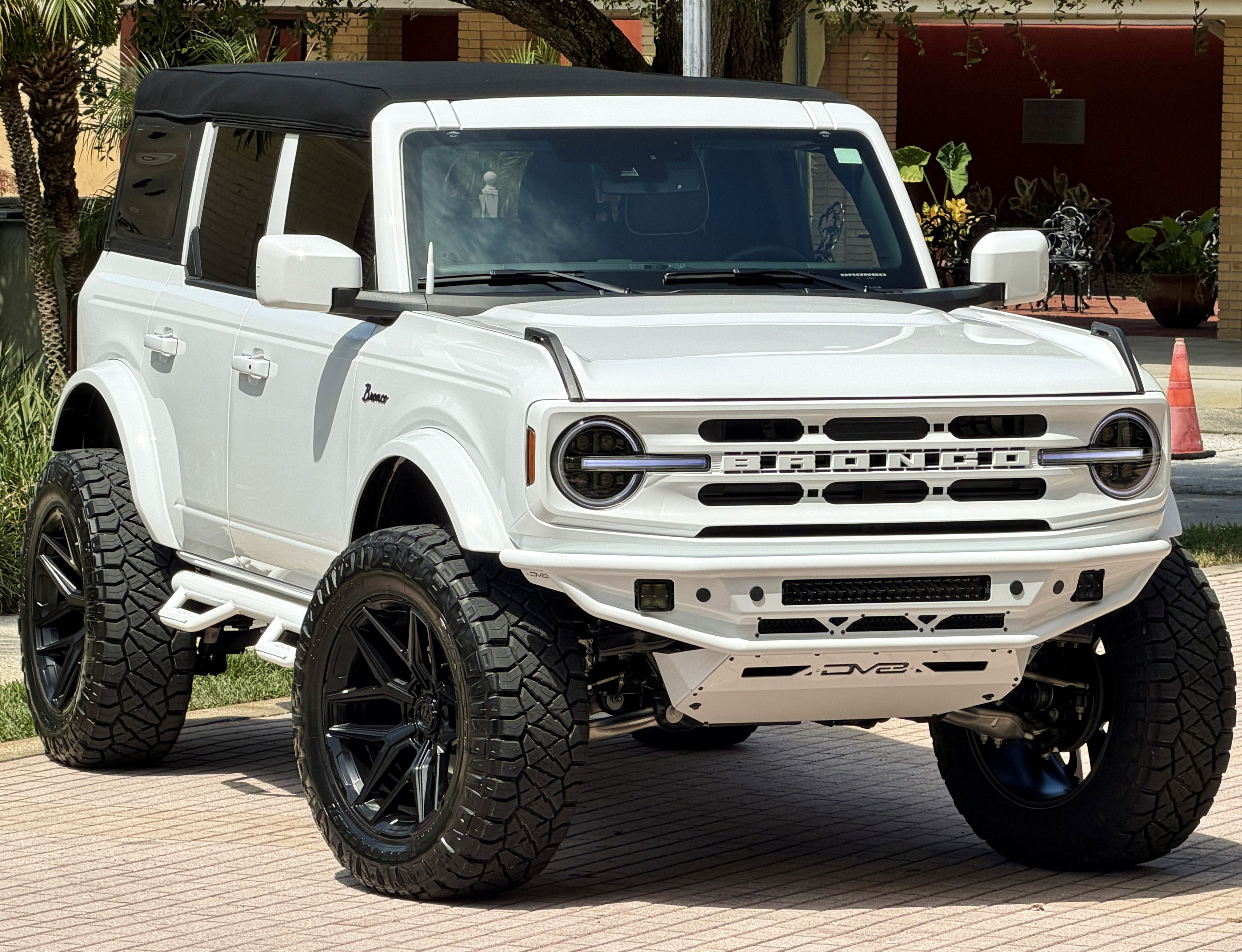 Used 2026 Ford Bronco Outer Banks AWD/4WD image 10