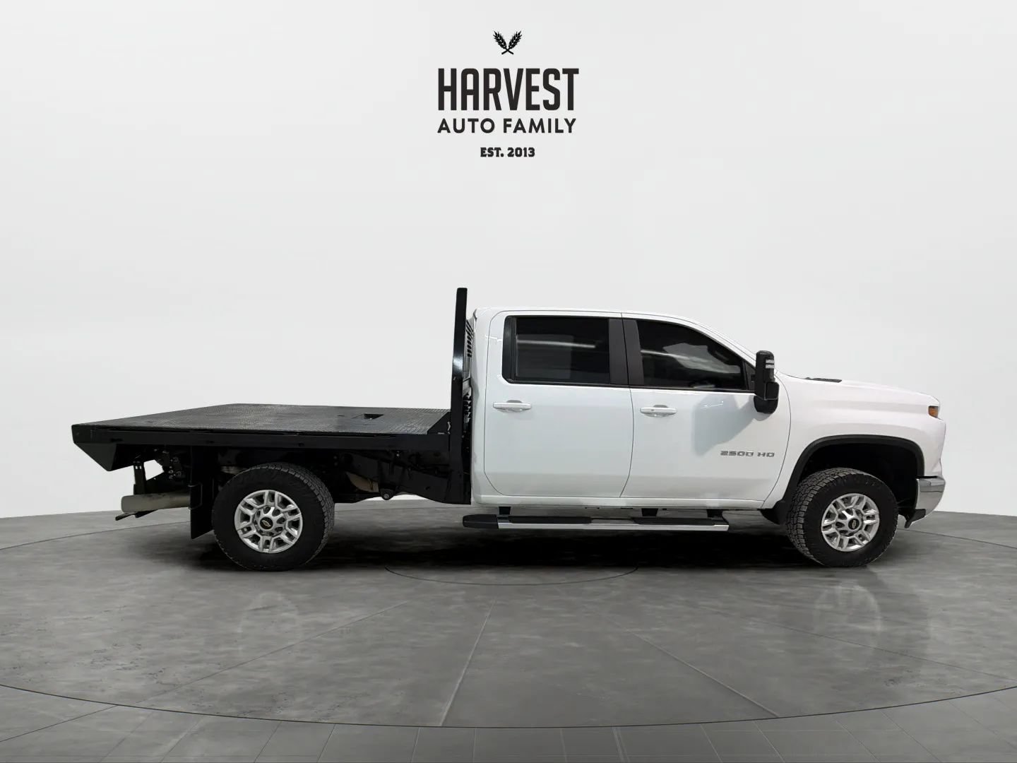 Used 2024 Chevrolet Silverado 2500 LT w/ Convenience Package AWD/4WD image 8