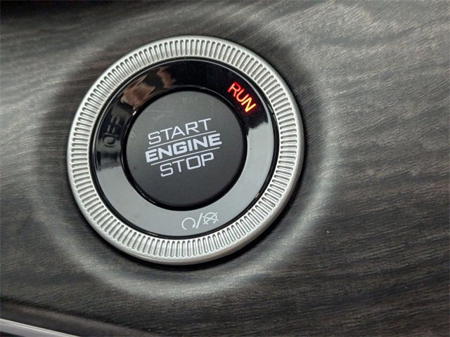 Used 2023 Jeep Grand Cherokee L Limited w/ Luxury Tech Group II image 25