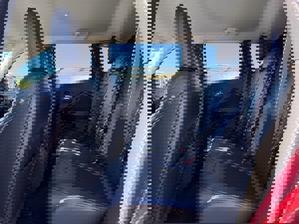 Used 2020 Jeep Cherokee Latitude Plus image 14