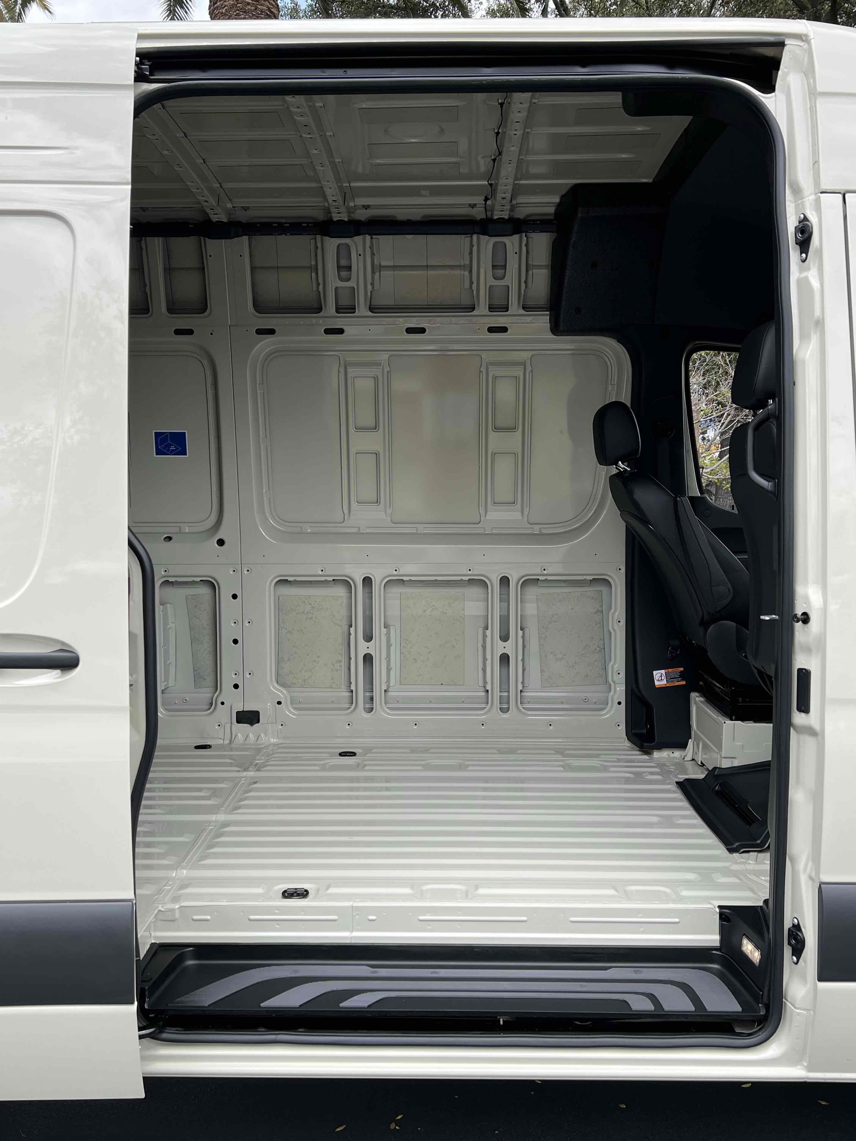Used 2025 Mercedes-Benz Sprinter 2500 image 64