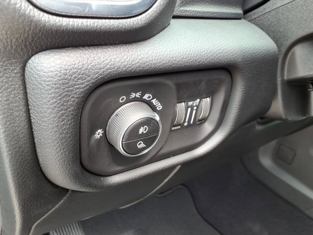 New 2026 RAM 3500 Laramie AWD/4WD image 23
