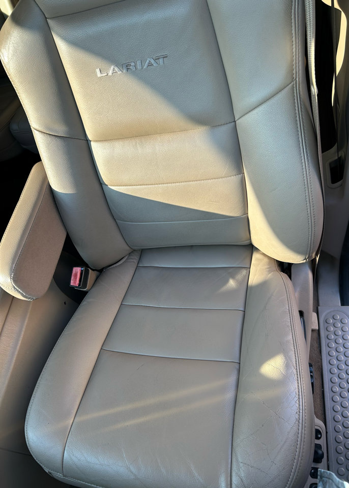 Used 2004 Ford F350 Lariat image 11