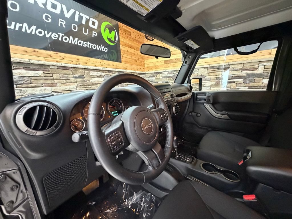 Used 2016 Jeep Wrangler Unlimited Sport w/ Connectivity Group AWD/4WD image 20
