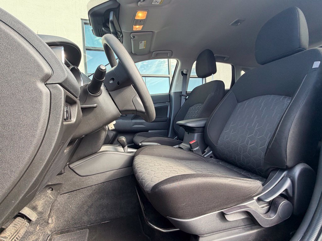 Used 2022 Mitsubishi Outlander Sport SE AWD/4WD image 7