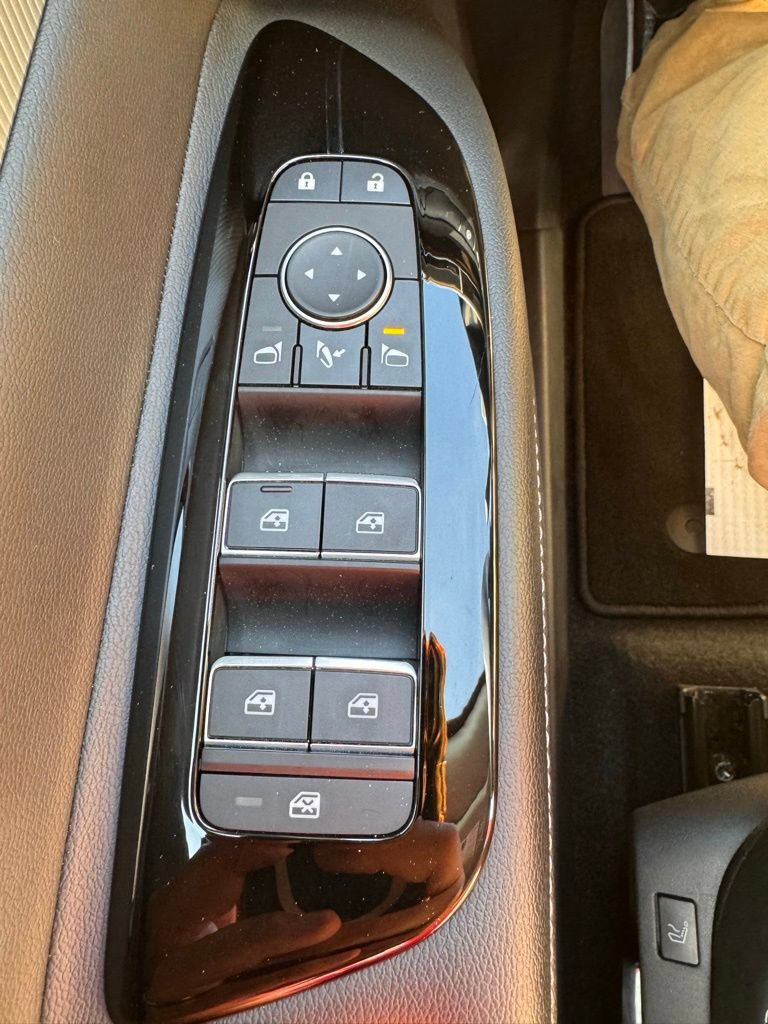 Used 2025 Nissan Murano Platinum AWD/4WD image 27