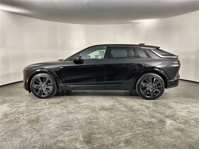Used 2024 Cadillac Lyriq Sport image 5