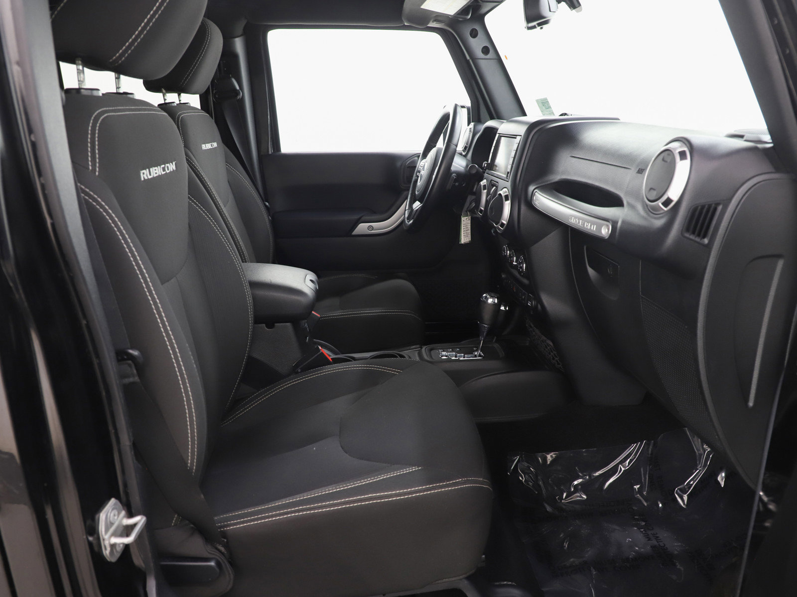 Used 2016 Jeep Wrangler Unlimited Rubicon w/ Dual Top Group image 11