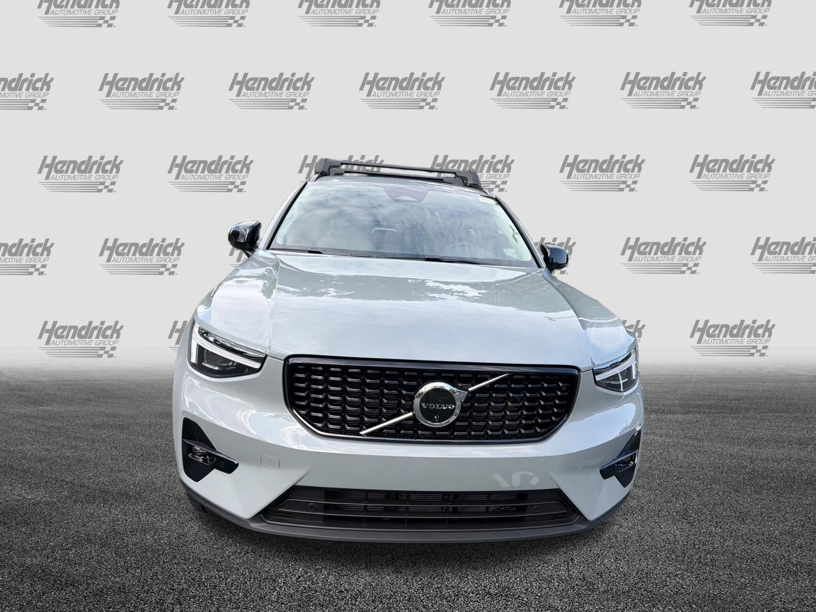 New 2026 Volvo XC40 B5 Ultra w/ Protection Package Premier AWD/4WD image 3