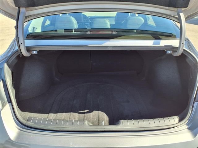 Used 2025 Hyundai Elantra Limited image 11