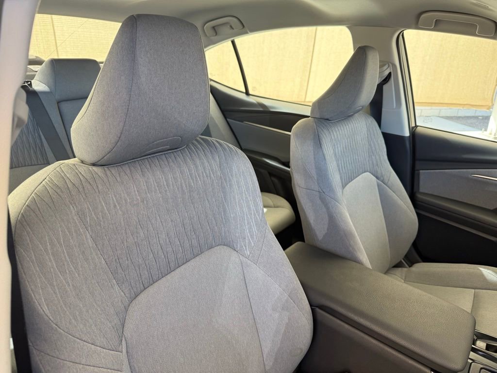 Used 2025 Toyota Camry LE w/ Convenience Package AWD/4WD image 14