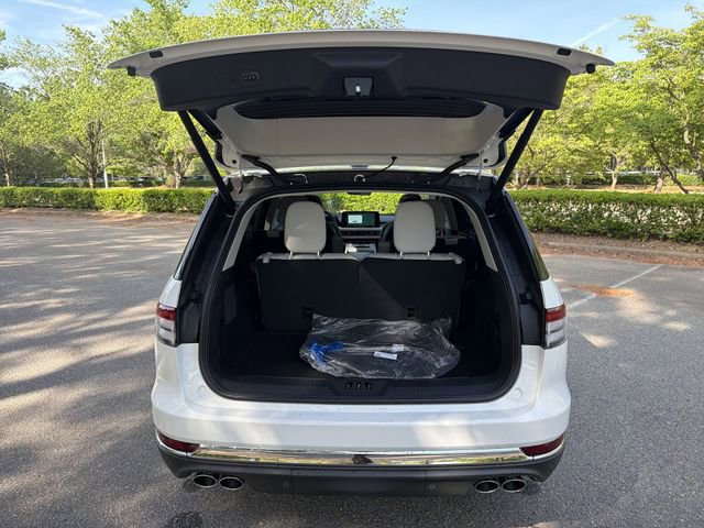New 2026 Lincoln Aviator Reserve AWD/4WD image 26