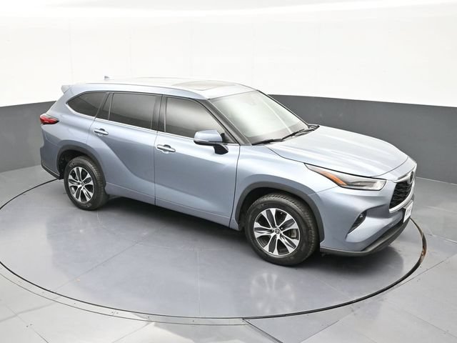 Used 2021 Toyota Highlander XLE FWD image 63