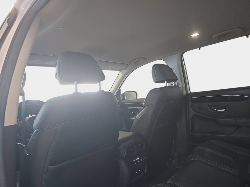Used 2025 Honda Pilot EX-L image 10