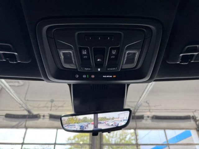 Used 2026 Chevrolet Silverado 1500 High Country AWD/4WD image 22