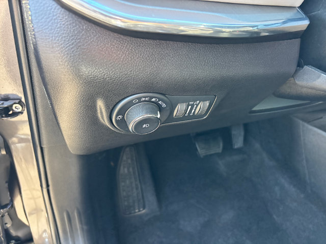 Used 2022 Jeep Compass Limited w/ Elite Group AWD/4WD image 17