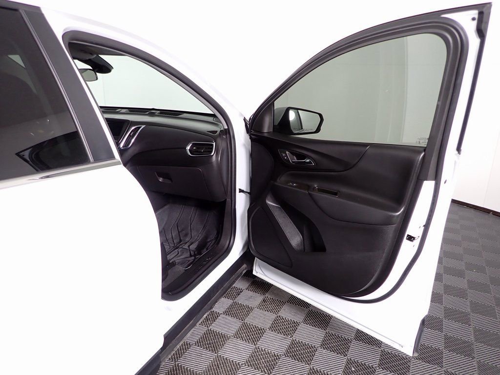 Used 2023 Chevrolet Equinox LT w/ LPO, Floor Liner Package image 30