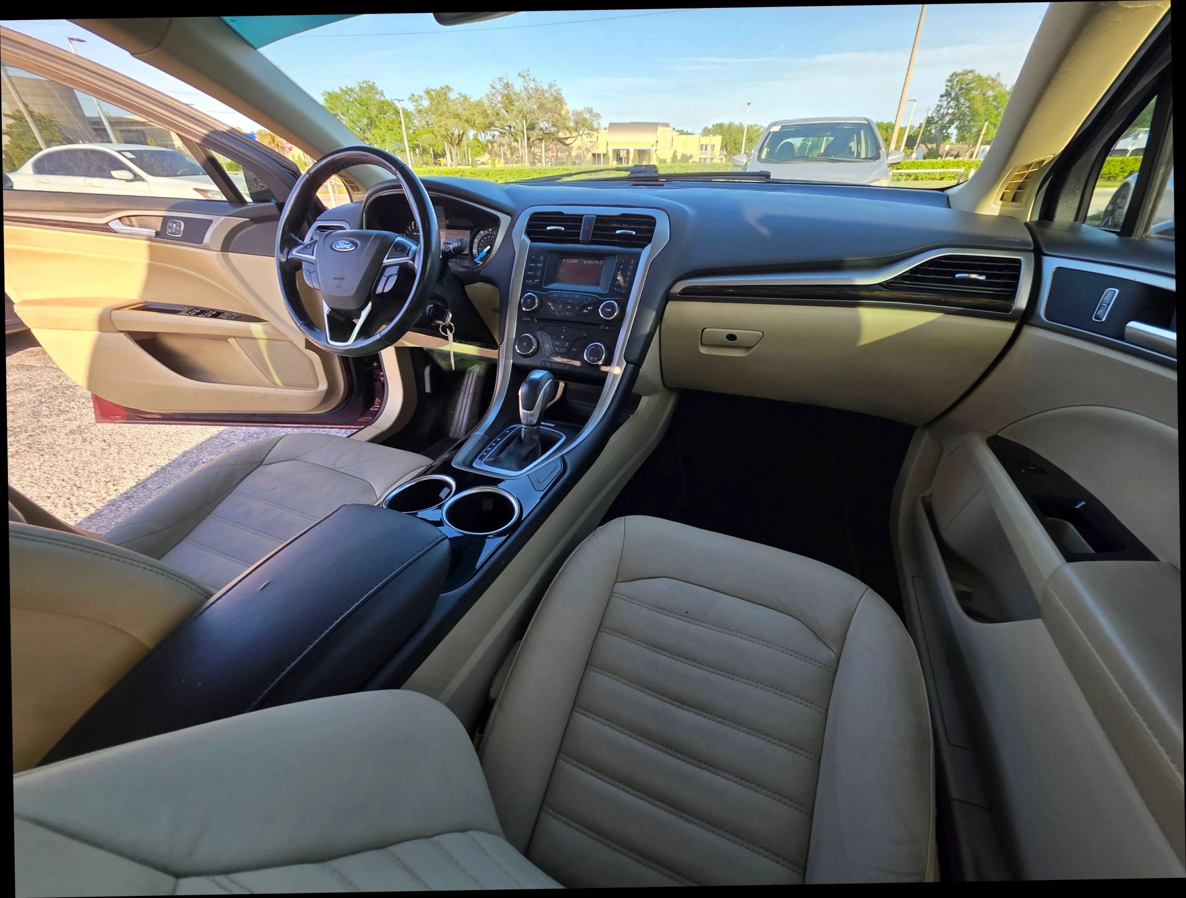 Used 2013 Ford Fusion SE FWD image 17