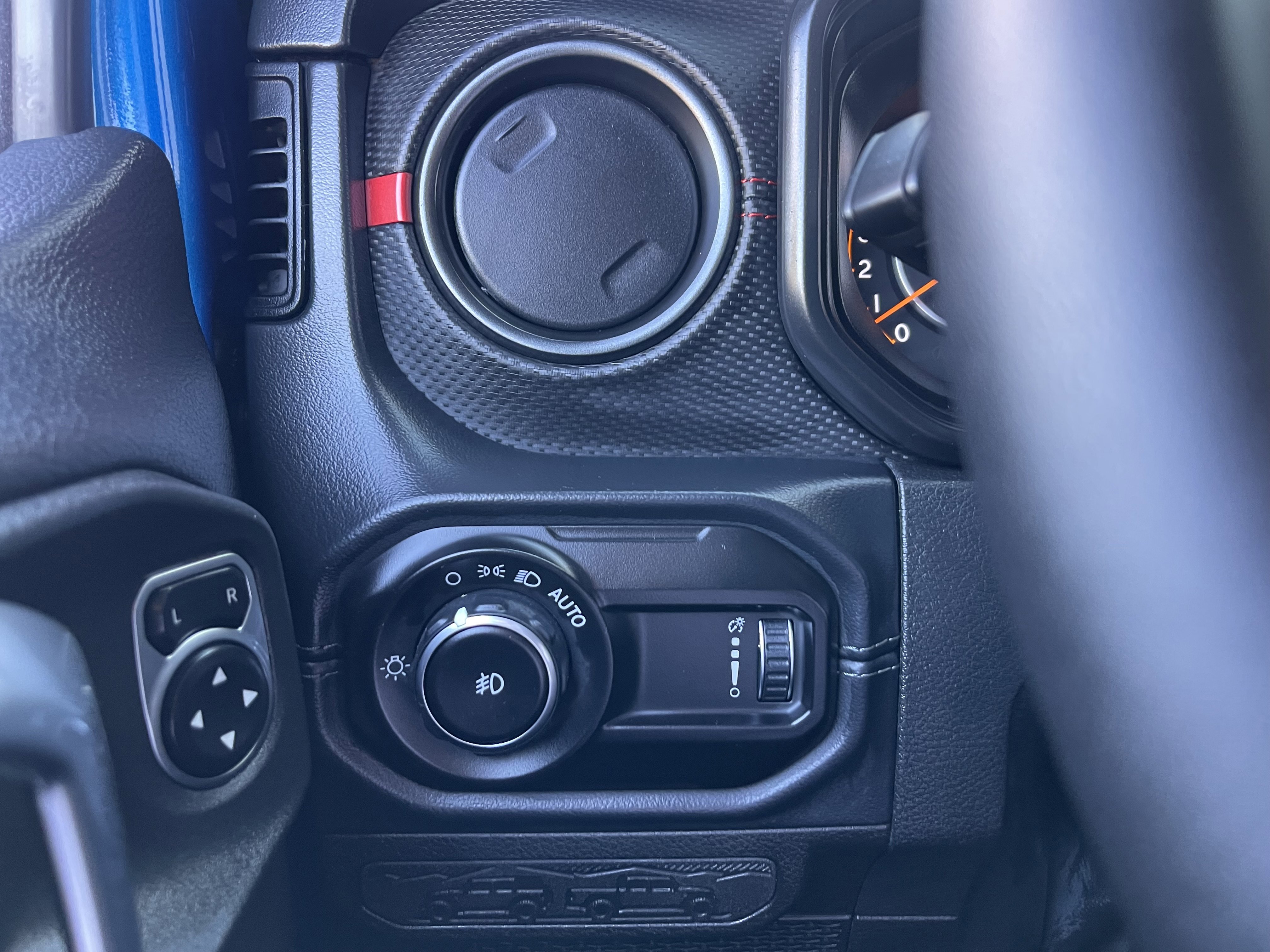 New 2026 Jeep Wrangler Unlimited Rubicon w/ Technology Group image 41