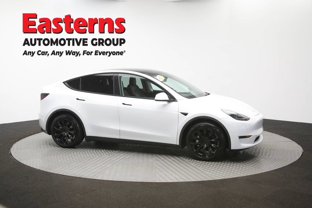 Used 2022 Tesla Model Y Long Range AWD/4WD image 40