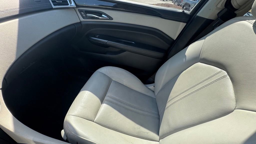 Used 2015 Cadillac SRX Performance w/ Driver Awareness Package FWD image 17