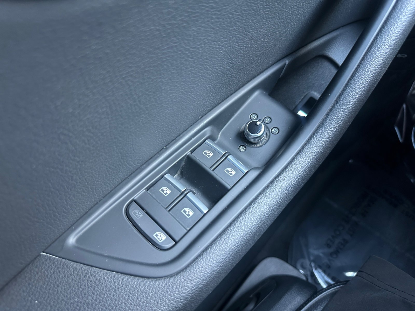 Used 2019 Audi A4 2.0T Premium image 16
