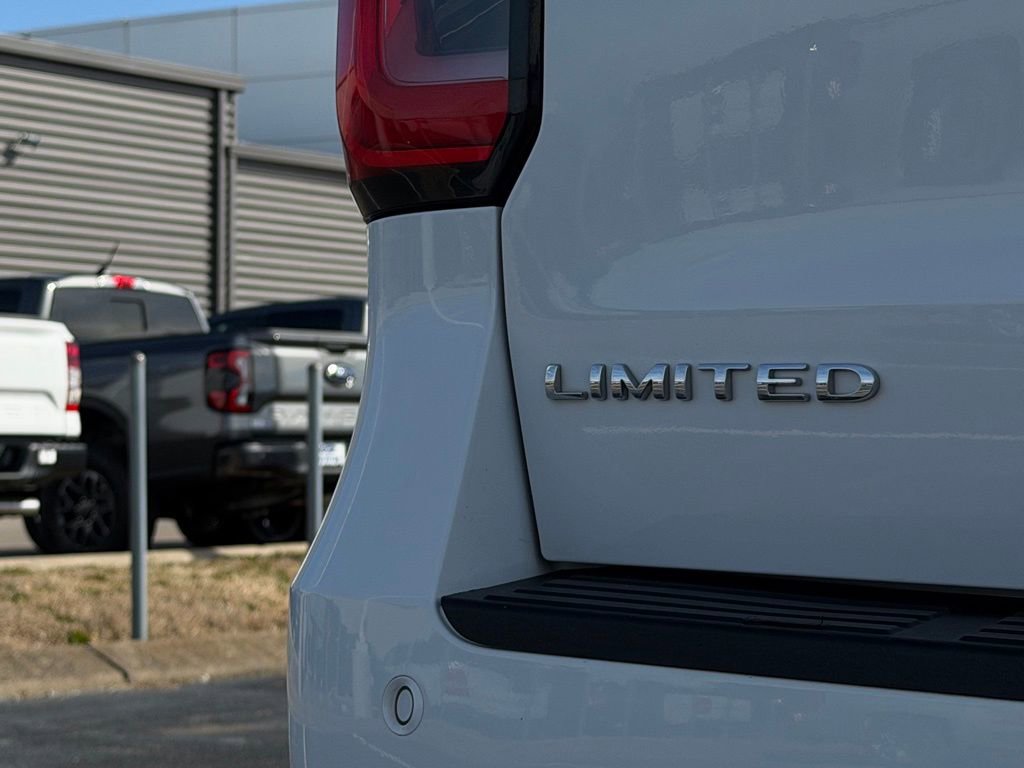 Used 2024 Ford Expedition Limited image 42