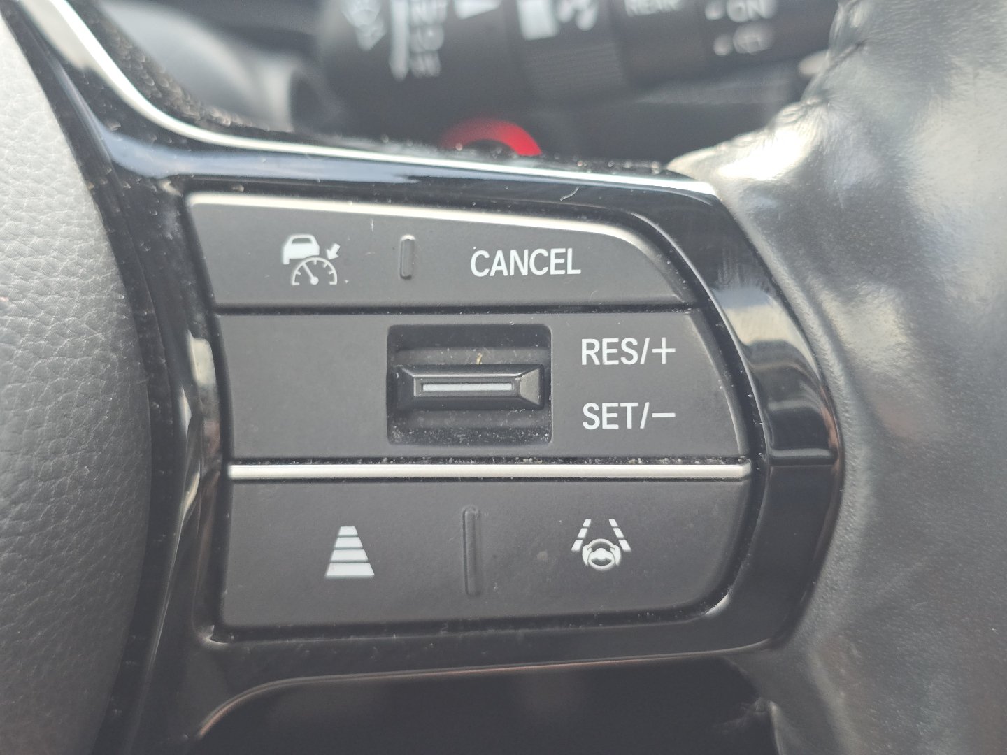 Used 2024 Honda HR-V EX-L image 30