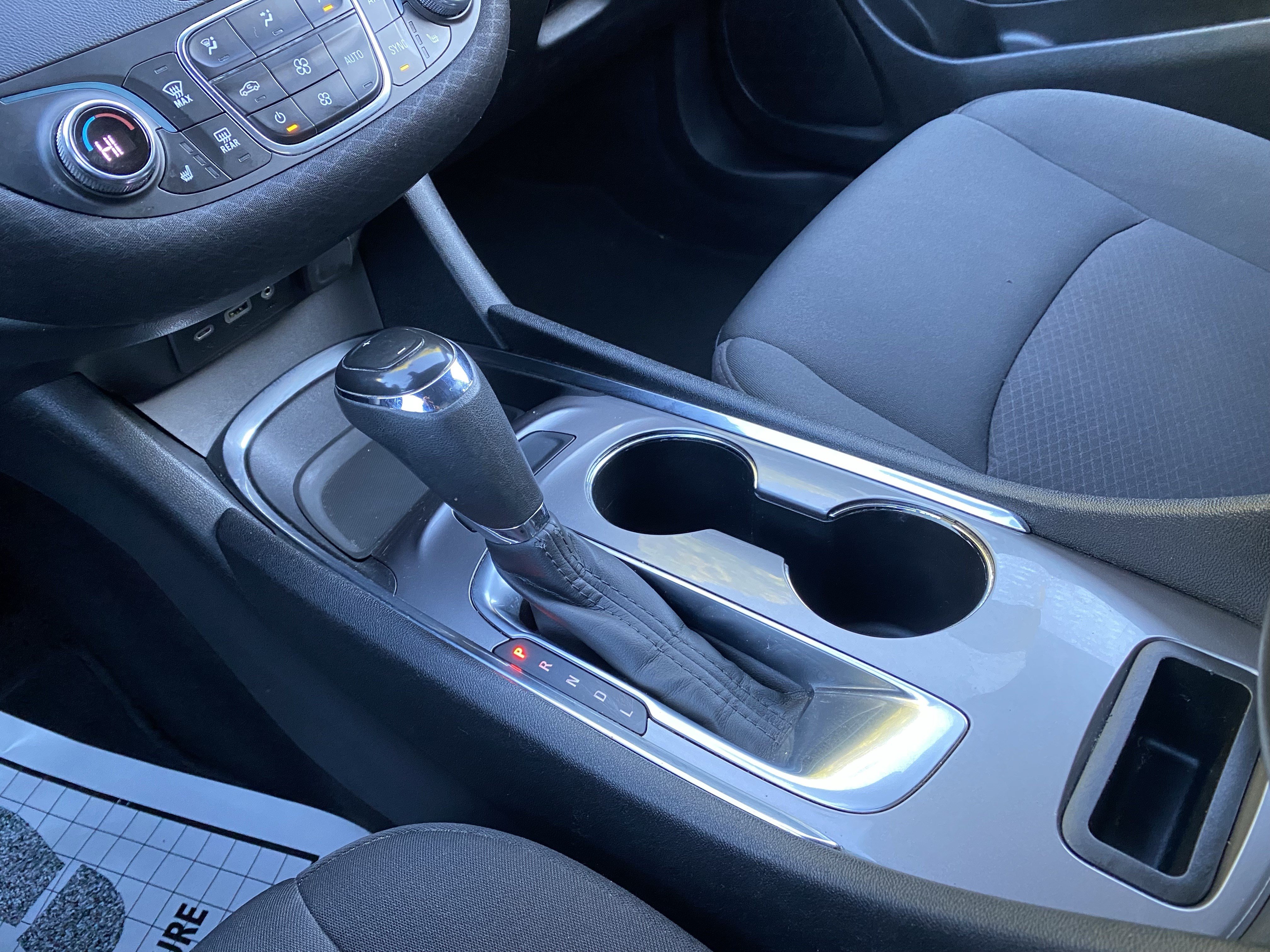 Used 2020 Chevrolet Malibu LT FWD image 28