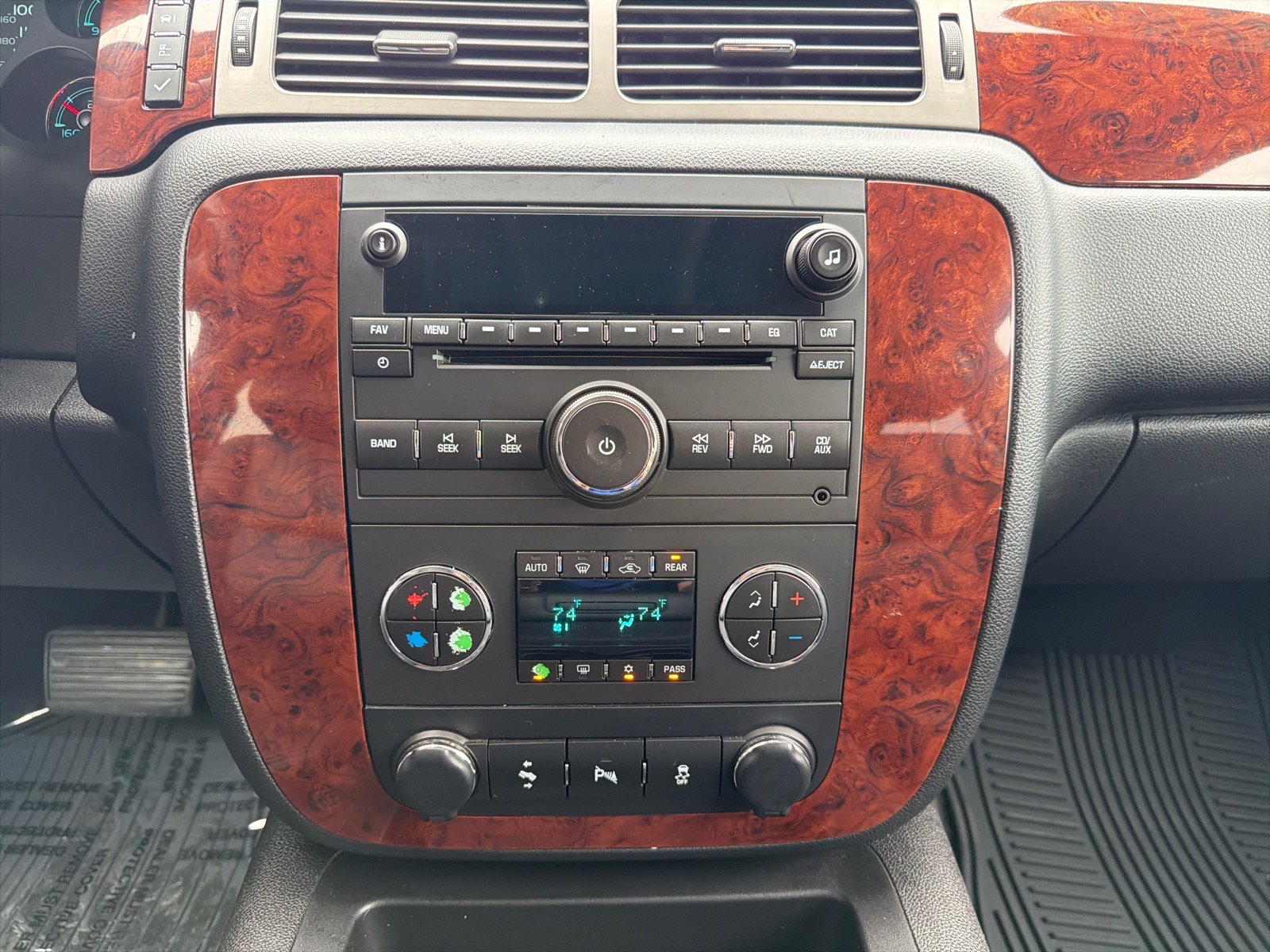 Used 2013 Chevrolet Tahoe LT w/ All-Star Edition AWD/4WD image 20