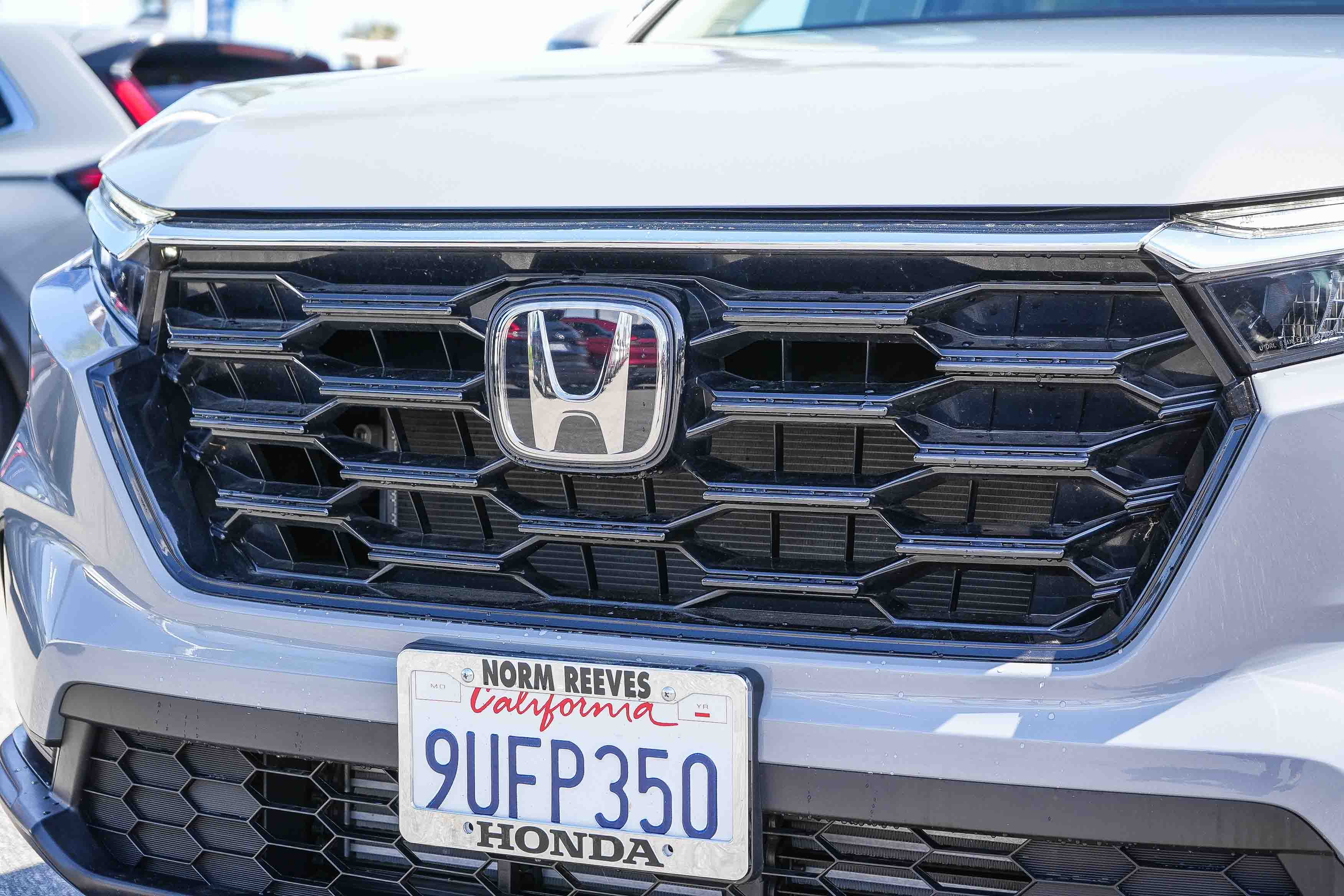 Used 2025 Honda CR-V EX image 6