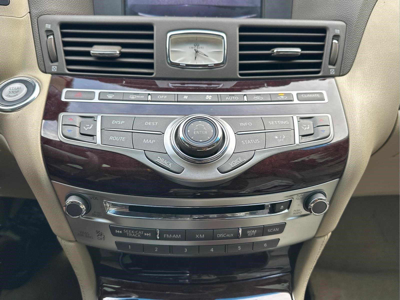 Used 2011 INFINITI M37 w/ Premium Pkg RWD image 25