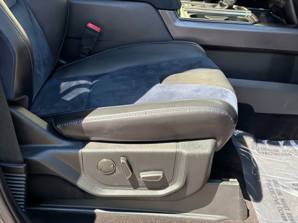 Used 2019 Ford F150 Raptor w/ Equipment Group 802A Luxury image 15