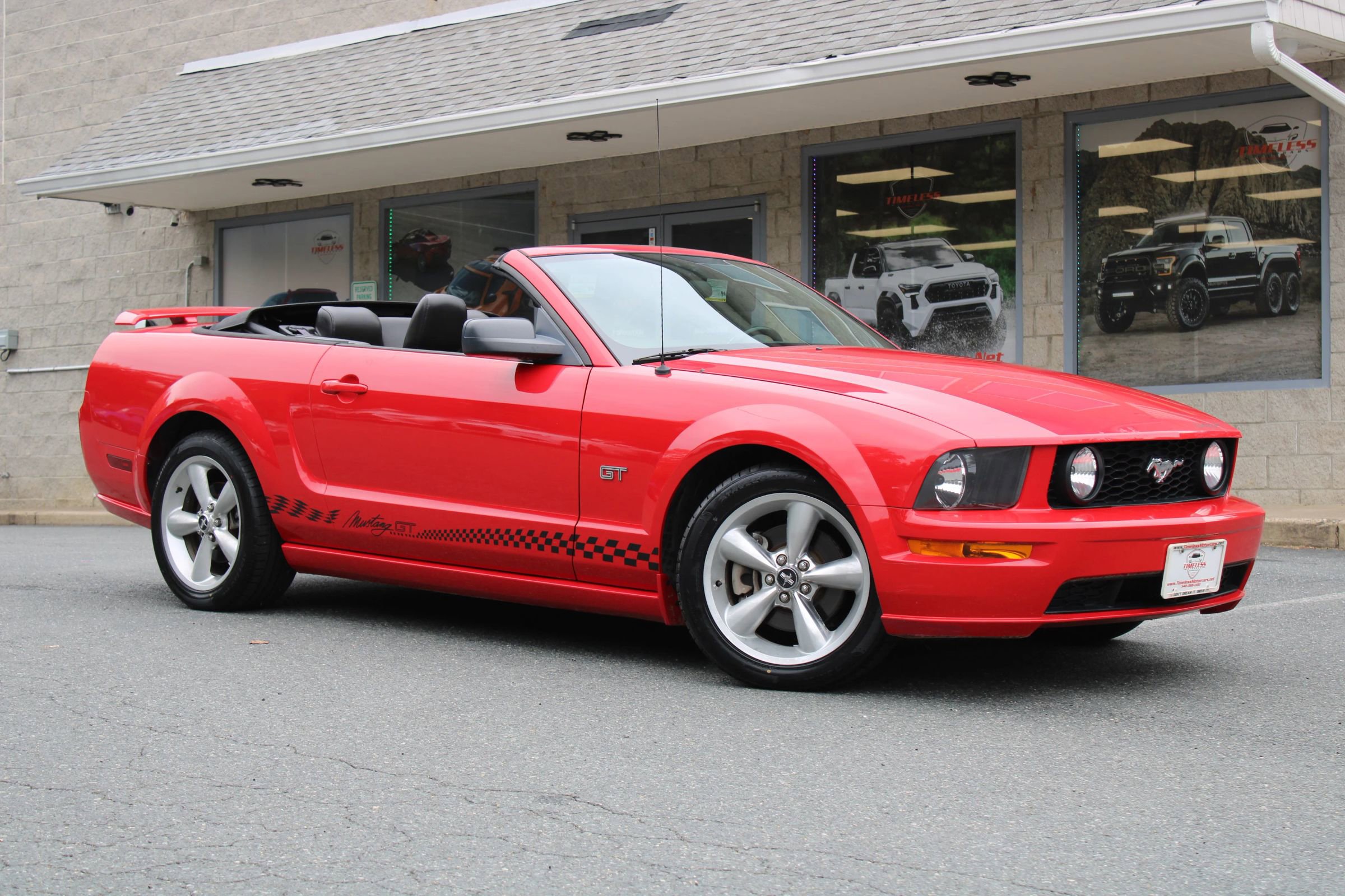 Used 2006 Ford Mustang GT image 4