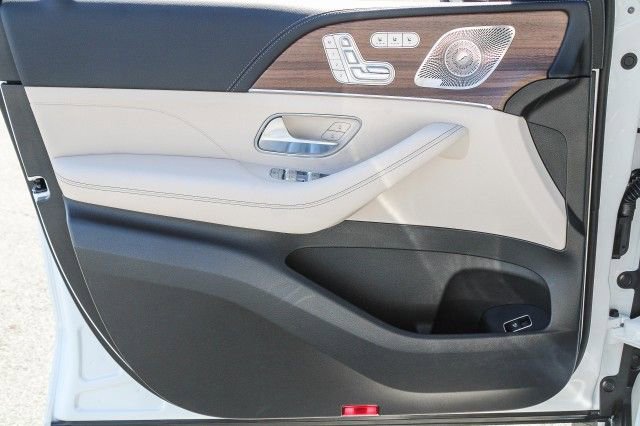 New 2025 Mercedes-Benz GLS 580 4MATIC image 24