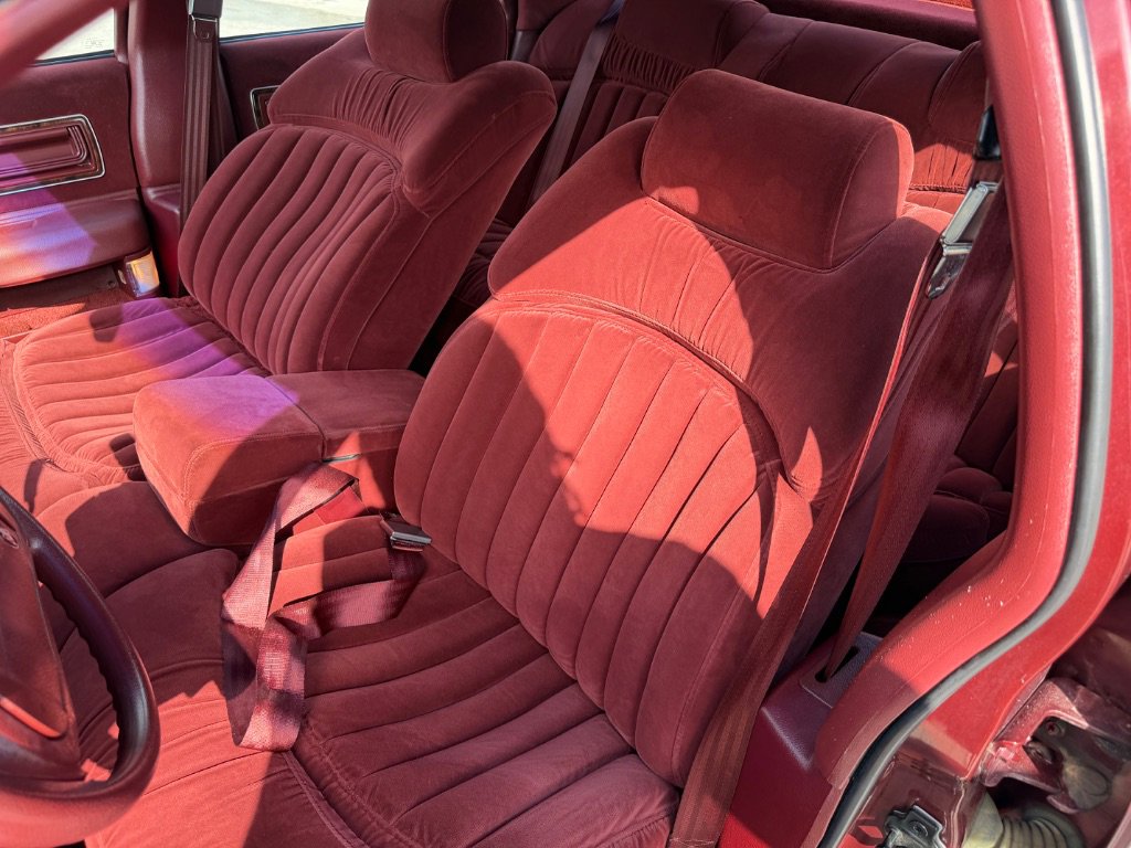 Used 1992 Buick Roadmaster Sedan image 13