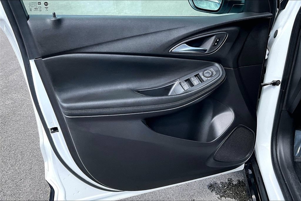 Used 2025 Buick Encore GX Sport Touring FWD image 22
