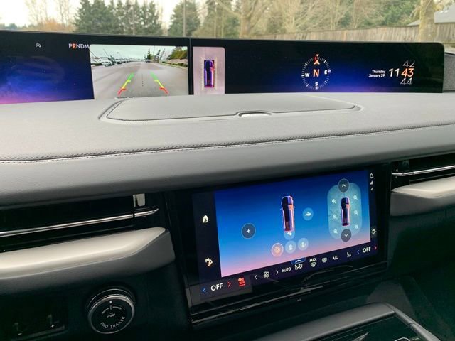 New 2026 Lincoln Navigator L Reserve w/ Jet Appearance Package image 23