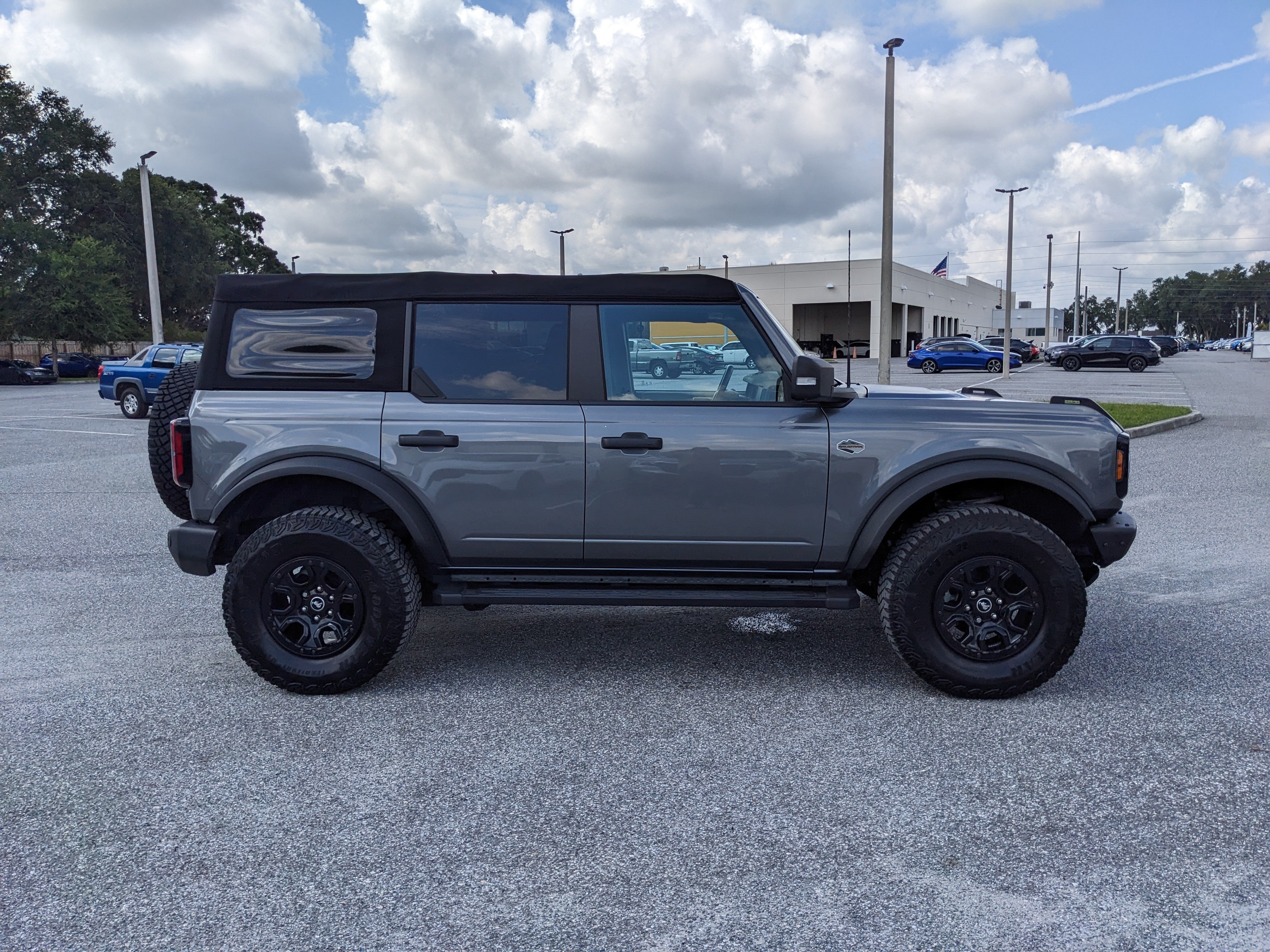 Used 2022 Ford Bronco Wildtrak AWD/4WD image 2
