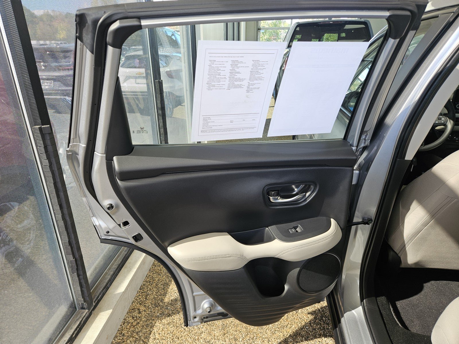 Used 2025 Honda HR-V LX image 16