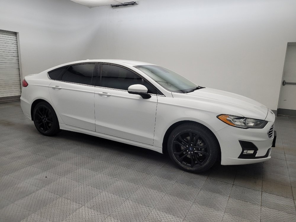 Used 2019 Ford Fusion SE w/ Equipment Group 151A FWD image 11