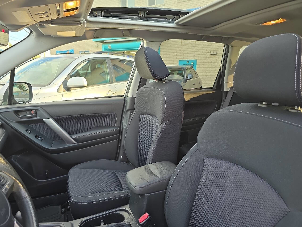 Used 2017 Subaru Forester 2.5i Premium image 10
