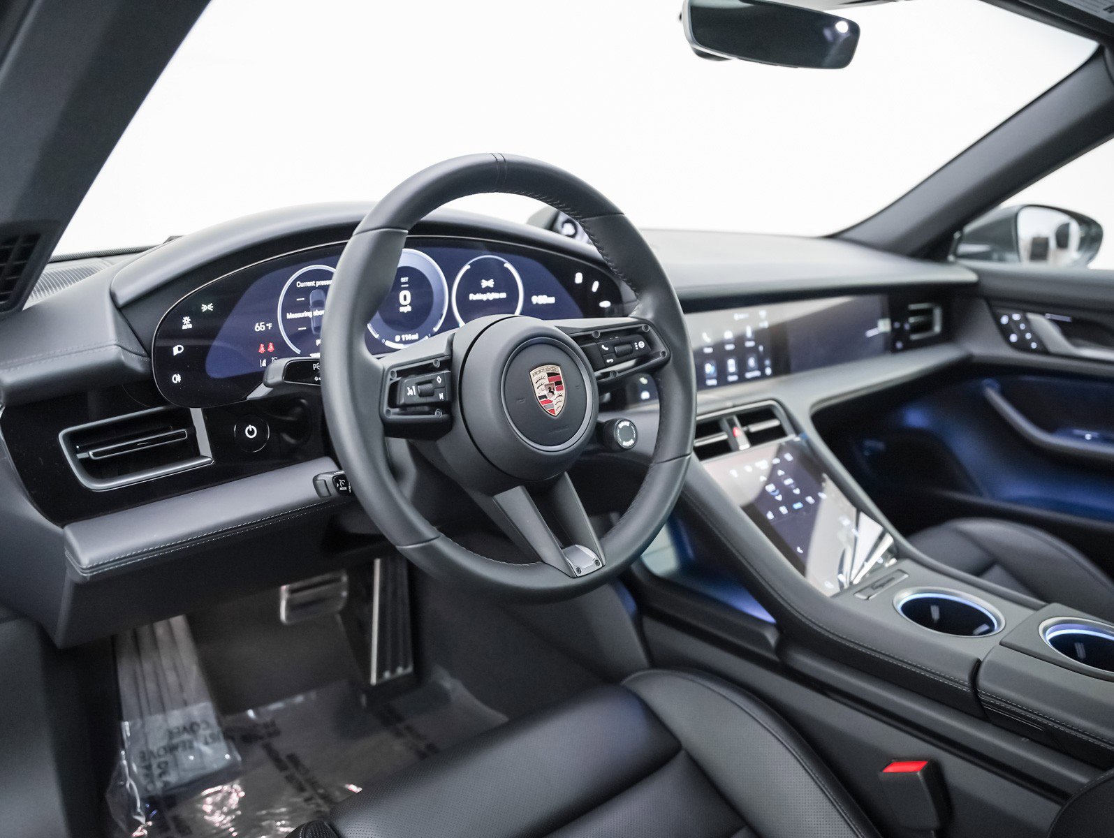 Certified 2025 Porsche Taycan 4 Cross Turismo image 4