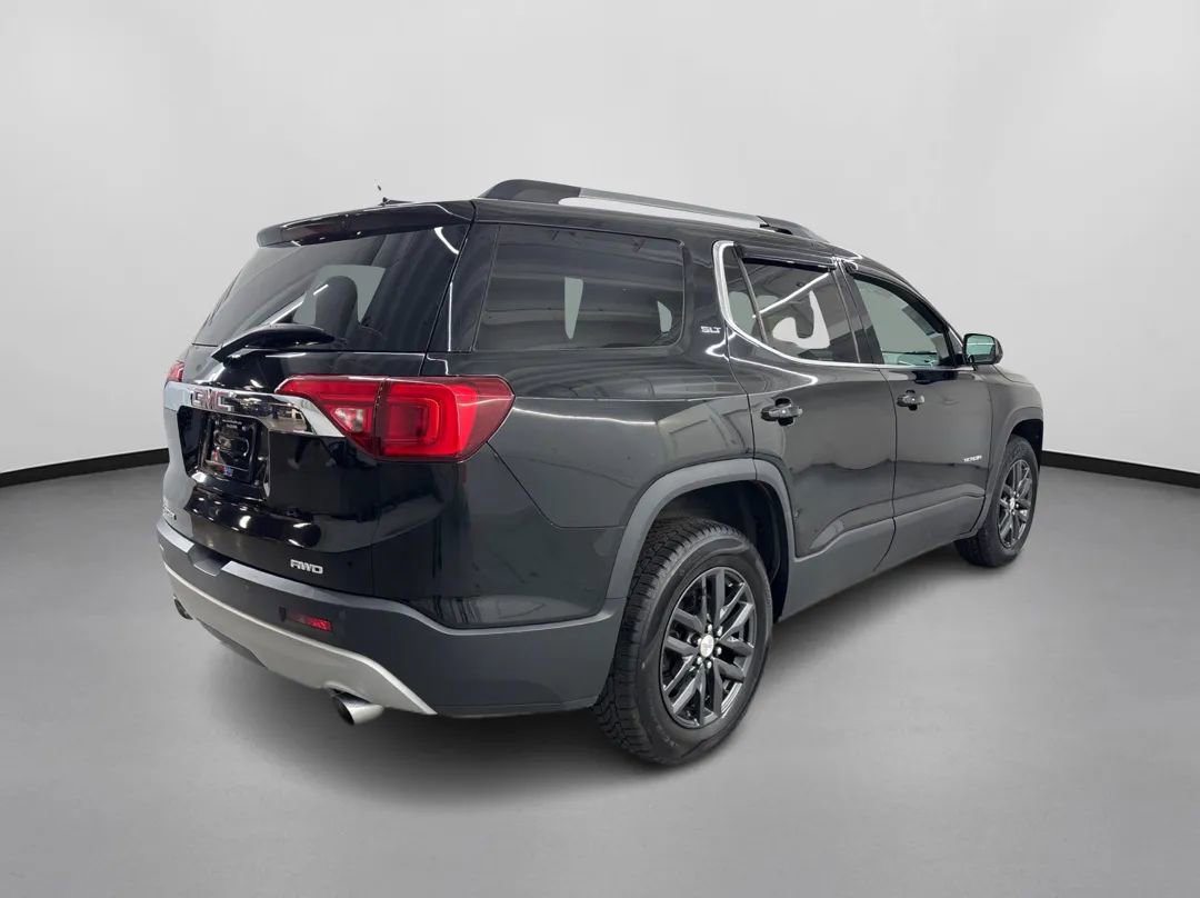 Used 2018 GMC Acadia SLT image 10