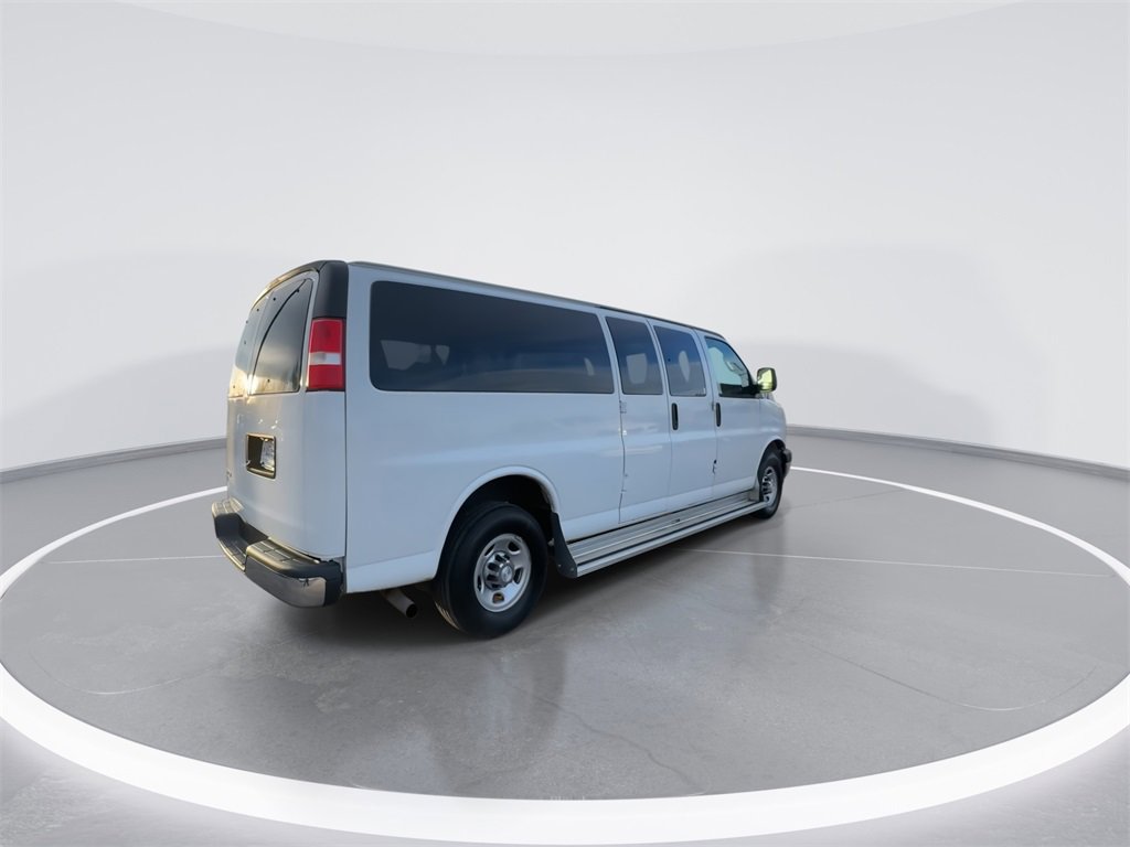 Used 2018 Chevrolet Express 3500 LT w/ LT Preferred Equipment Group image 8