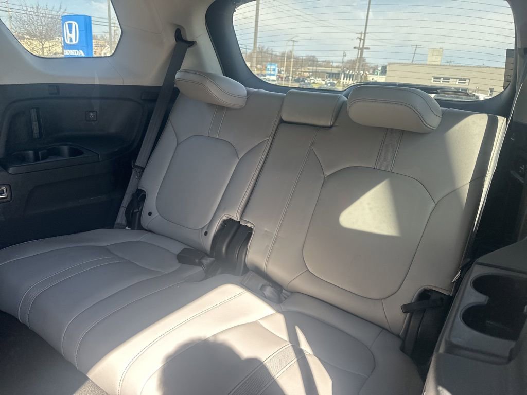 Used 2024 Honda Pilot EX-L image 8